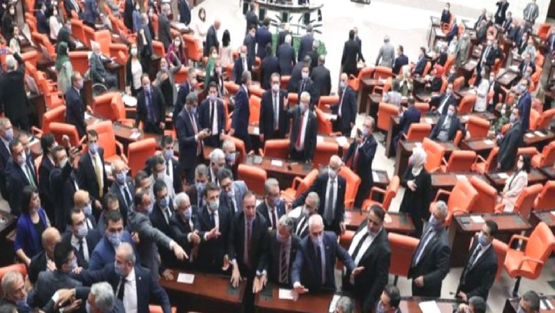 Fiyat İstikrarı Komitesi’nin kurulmasını içeren kanun yürürlüğe girdi
