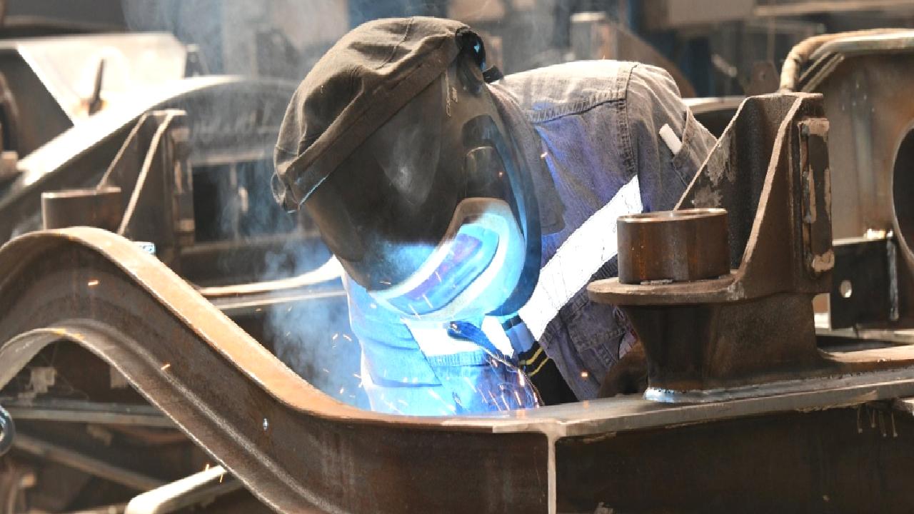 Cumhuriyet’in 100. yılında 450 ulusal yük vagonu üretilecek