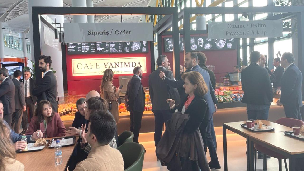 İstanbul Havalimanı’nda “engelsiz kafe” hizmete açıldı