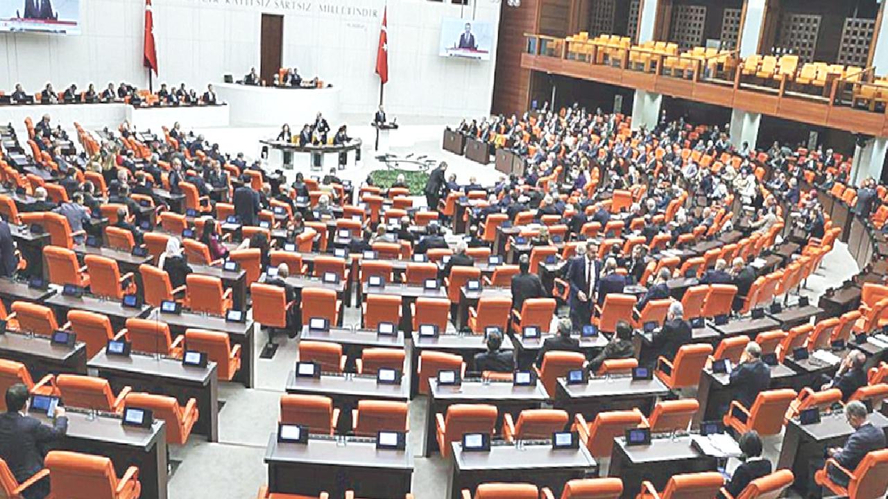 50/d’li araştırma görevlilerine takım düzenlemesi kabul edildi