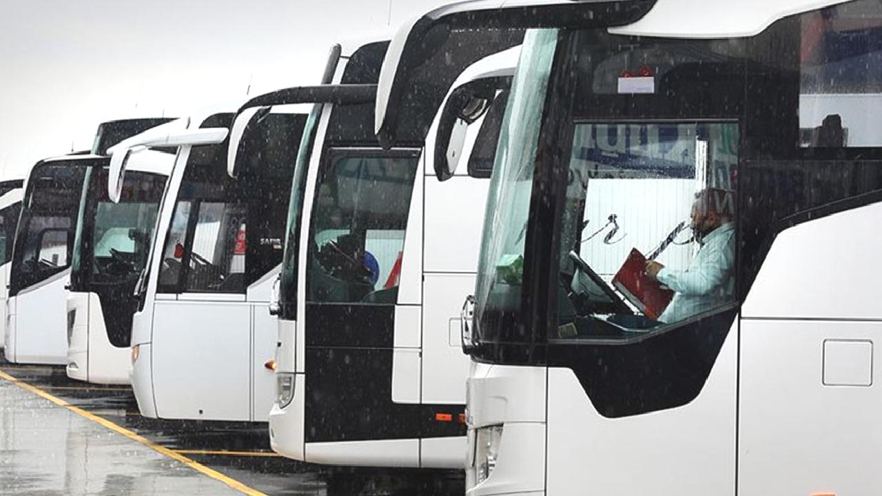 Büyük otobüs sürücüleri için ehliyet yaş kuralı değişti: İşte yeni yaş sonu