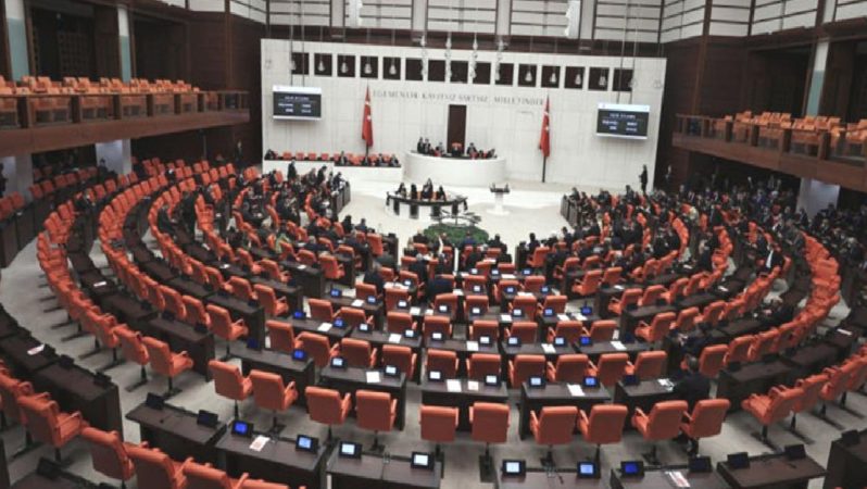 EYT düzenlemesi için saat verildi
